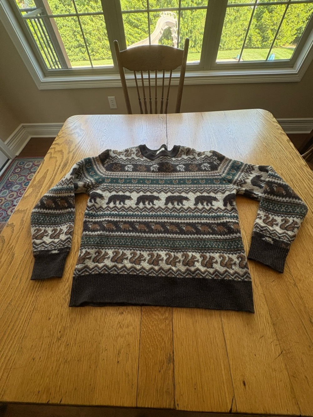 Cozy Cabin Sweater Kiel James Patrick Wool sweater Fair Isle Bear Squirrel L